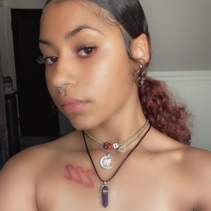 Meet your Posher, Nina